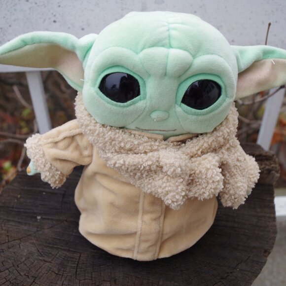 Star Wars Baby Yoda 2020 Plush By Mattel - Picture 1 of 5